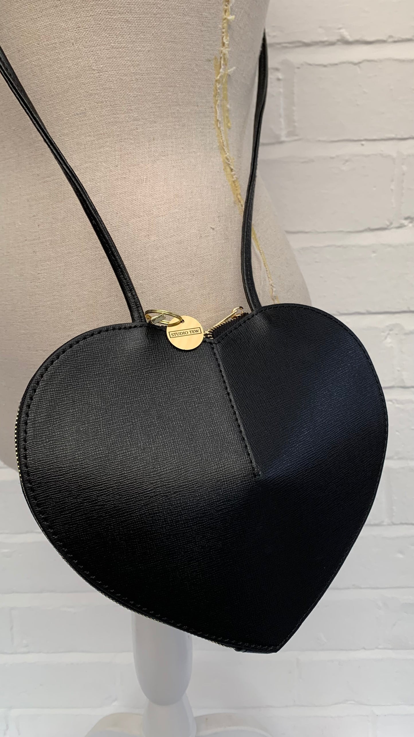 Black Love Heart Leather Bag - Amour